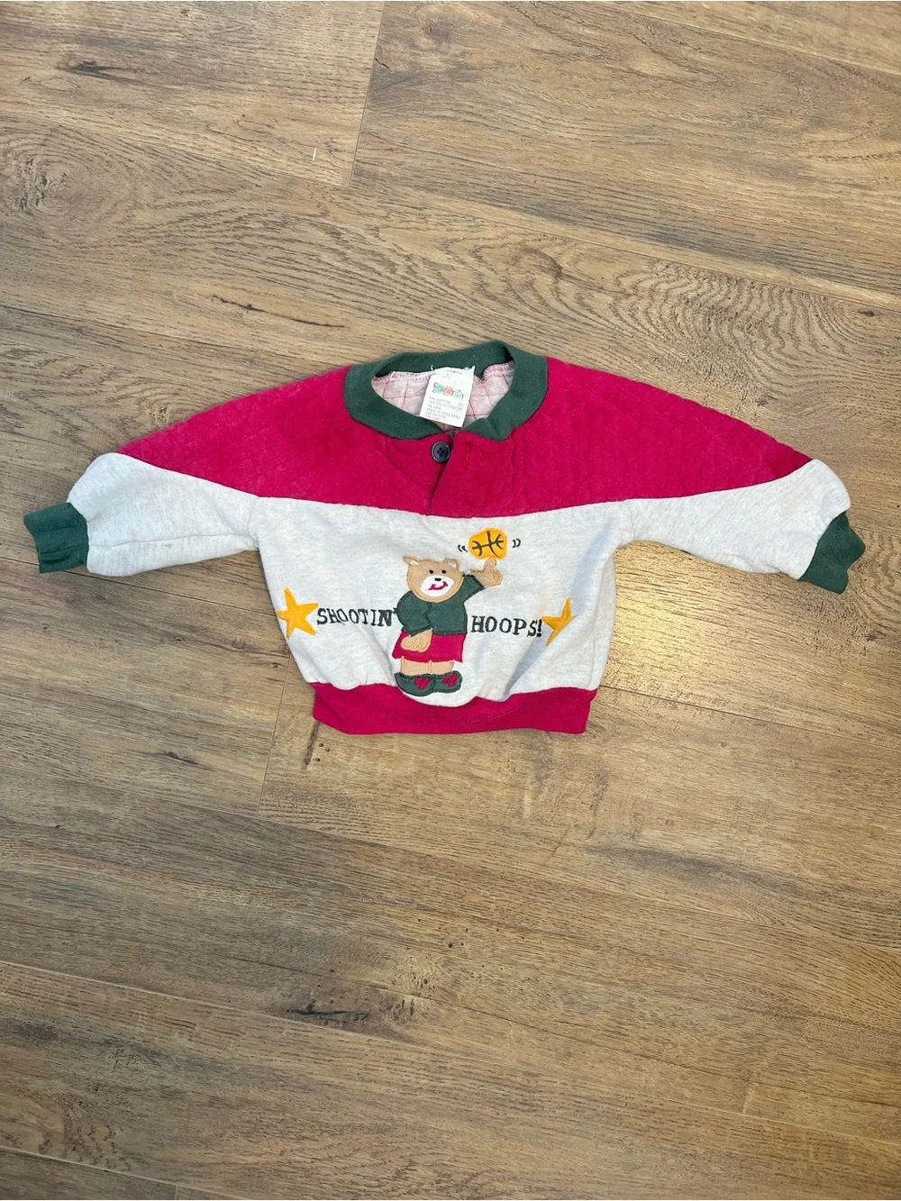VNTG 90s Baby Basketball Teddy Bear Sweatshirt